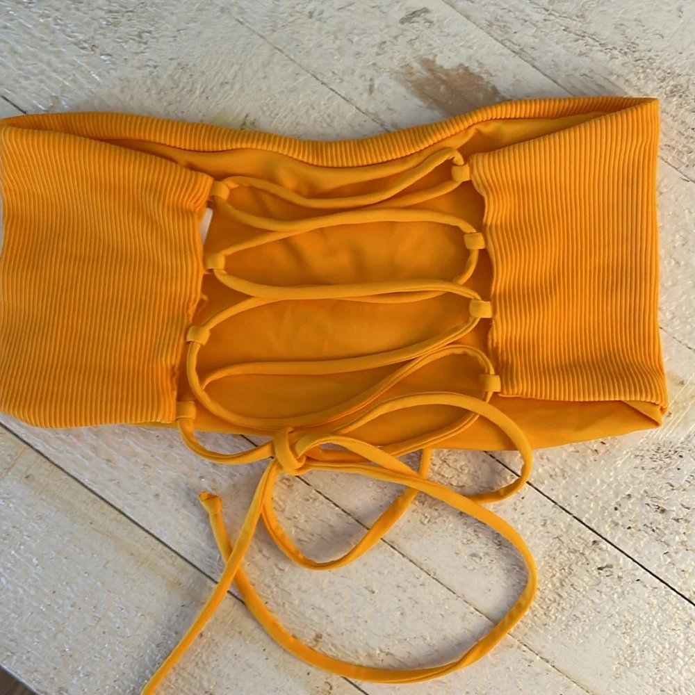 l*space Beach Wave Bandeau‎ Ribbed Bikini Top in Mango Small